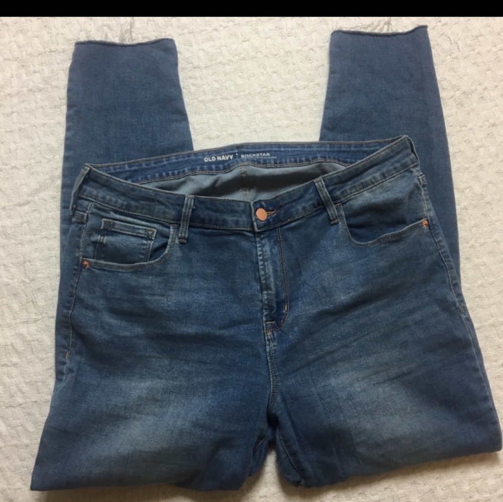 Old Navy sz 16  ROCKSTAR JEANS